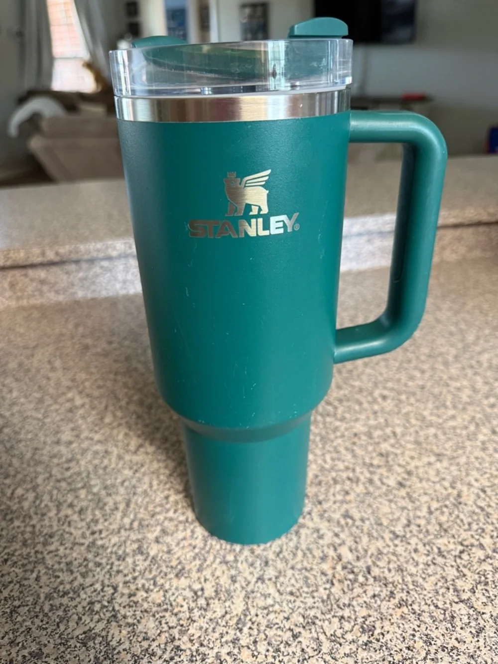 Stanley Forest Green Travel Tumbler with Handle - Picture 2 of 4
